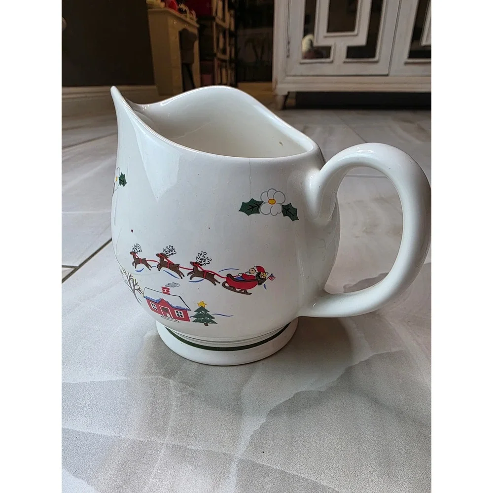 Pfaltzgraff Christmas Heritage‎ Pitcher Santa Sleigh Reindeer USA Stoneware W1